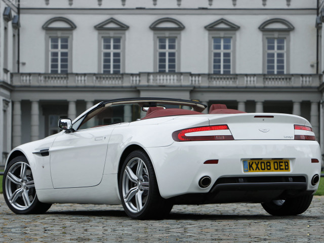 aston martin v8 vantage roadster pic #56720