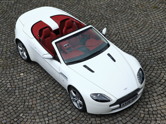 aston martin v8 vantage roadster pic #56732