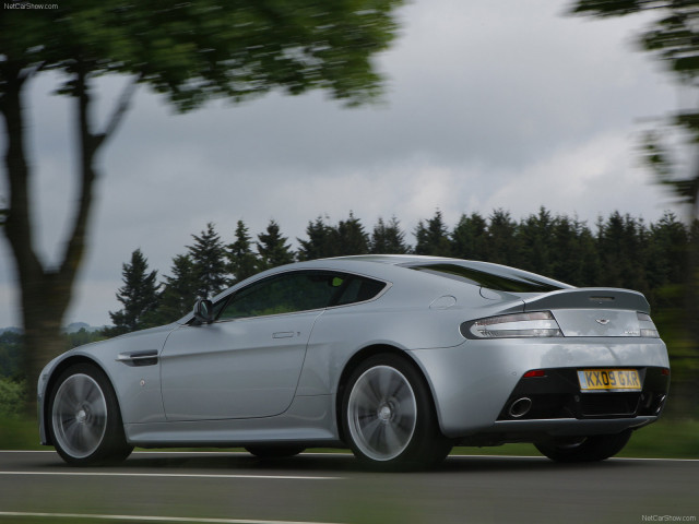 aston martin v12 vantage pic #64312