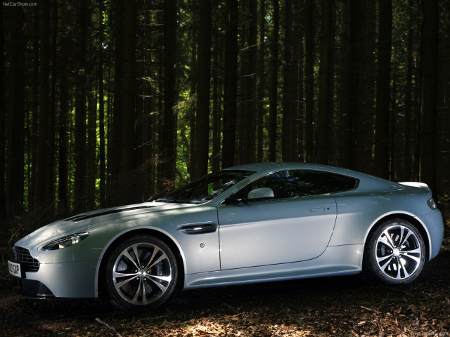 aston martin v12 vantage pic #64320