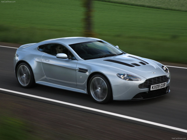 aston martin v12 vantage pic #64330