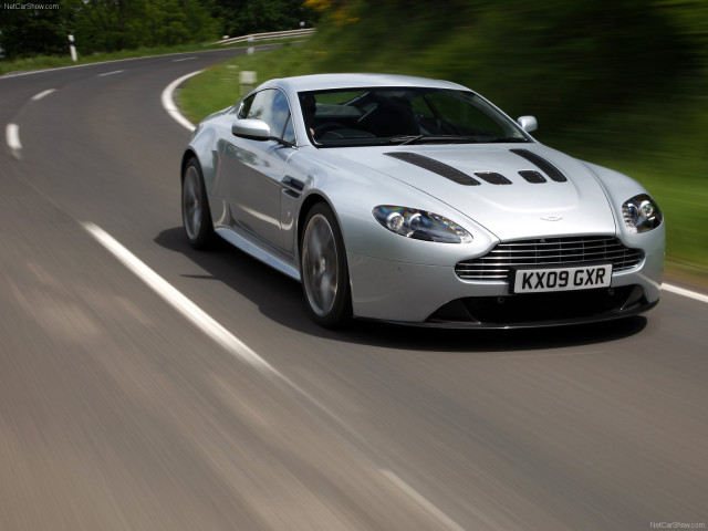 aston martin v12 vantage pic #64331