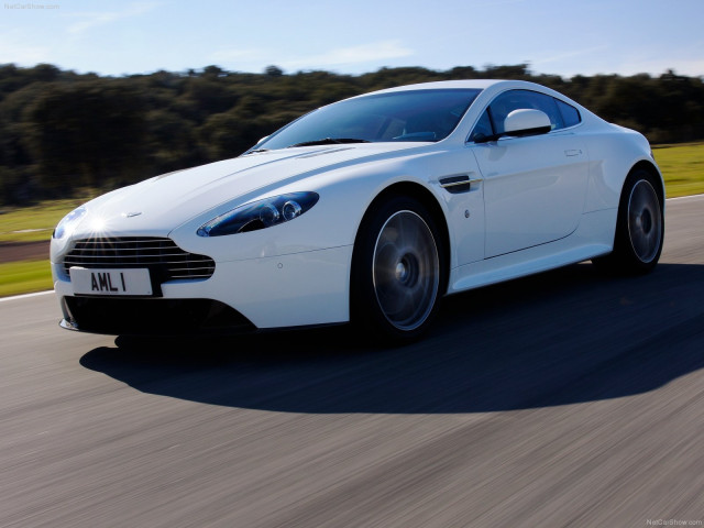 aston martin v8 vantage s pic #79048