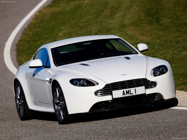 aston martin v8 vantage s pic #79049