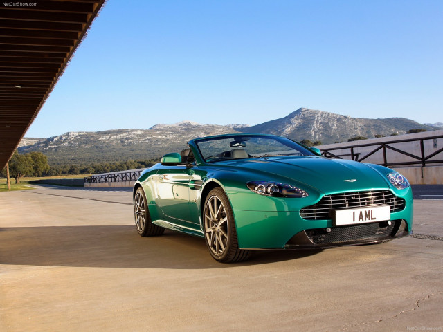 aston martin v8 vantage s roadster pic #79060