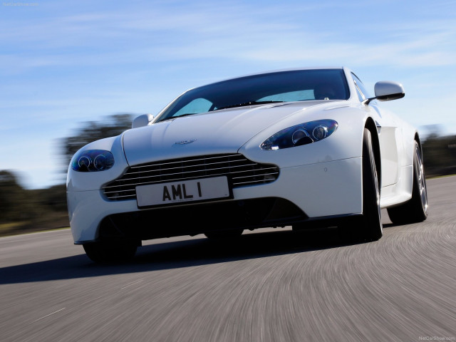 aston martin v8 vantage s pic #79064