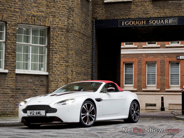 aston martin v12 vantage roadster pic #93517