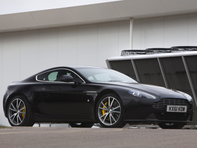 aston martin v8 vantage pic #95375