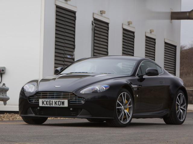 aston martin v8 vantage pic #95376