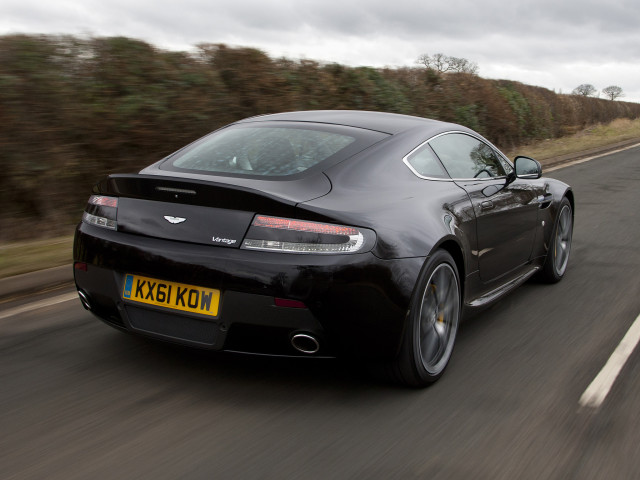 aston martin v8 vantage pic #95380