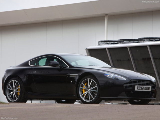 aston martin v8 vantage pic #97954