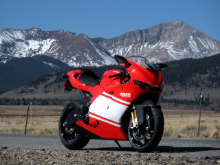Ducati Desmosedici RR