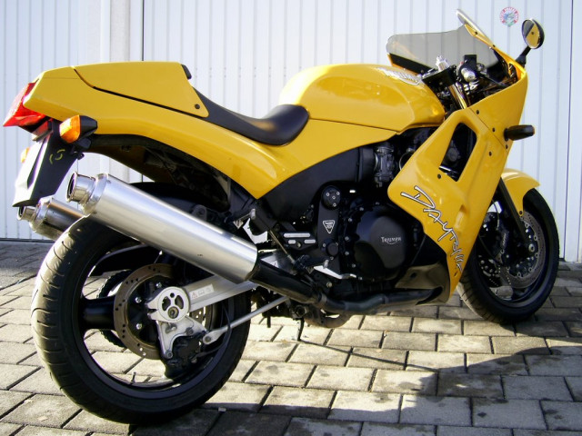 triumph daytona 1200 pic #105540