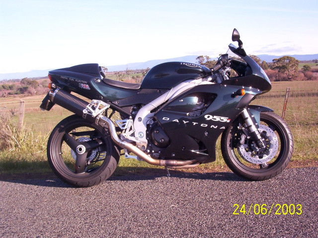 triumph daytona 955 pic #18237