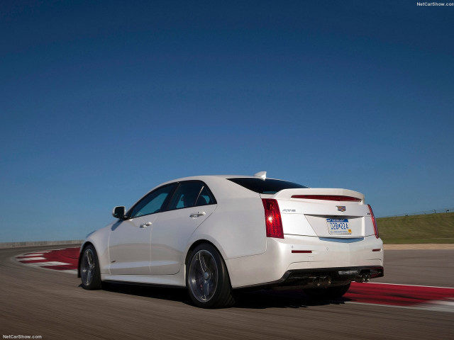 cadillac ats-v sedan pic #140638