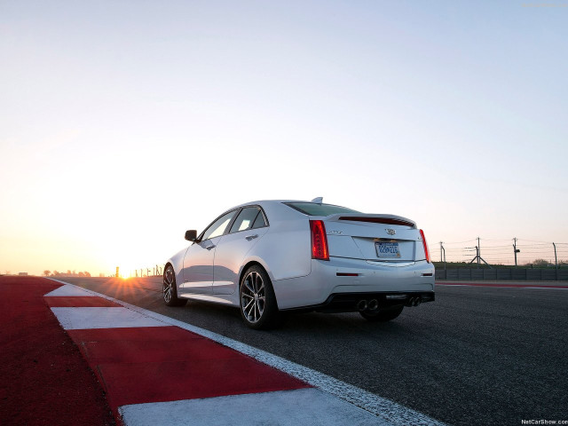 cadillac ats-v sedan pic #140640