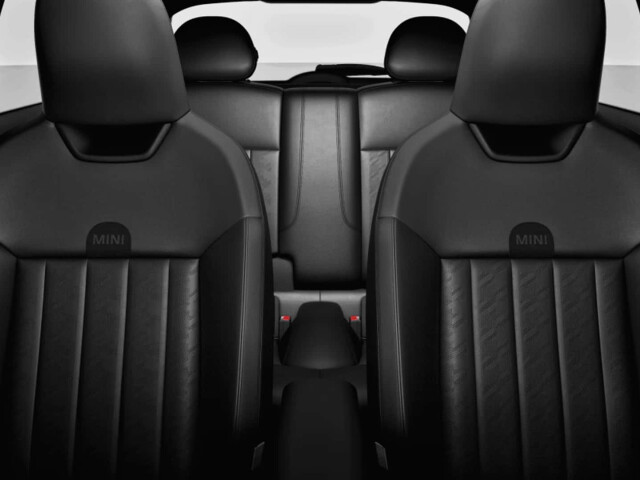 Mini Cooper IV (F66) photo 210146