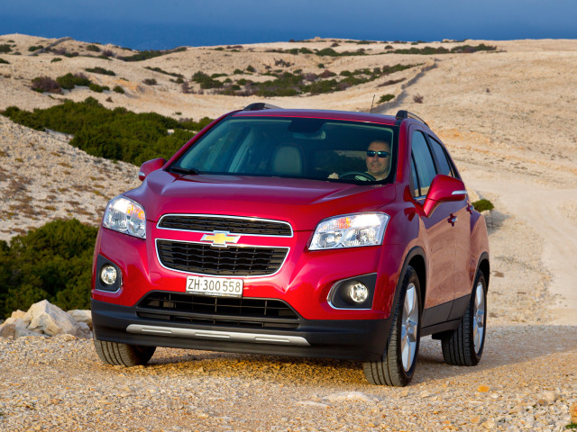 chevrolet tracker pic #100343