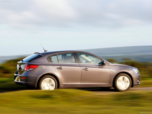 chevrolet cruze hatchback pic #82752