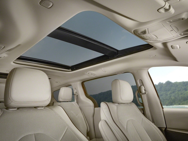 chrysler town and country pic #159738