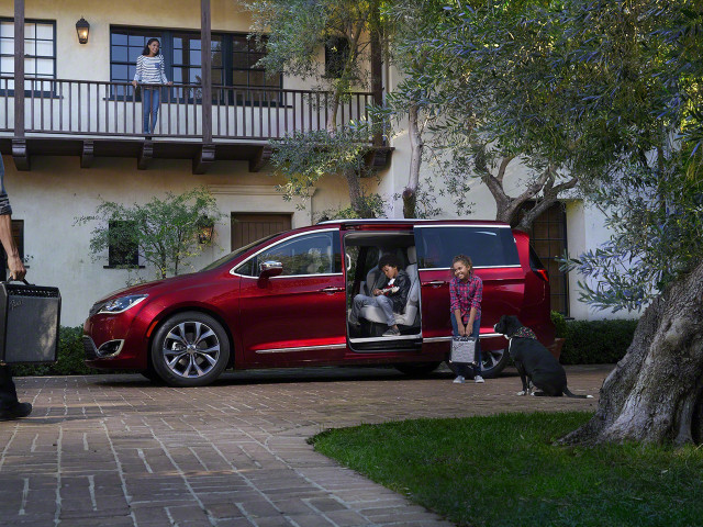 chrysler town and country pic #159753