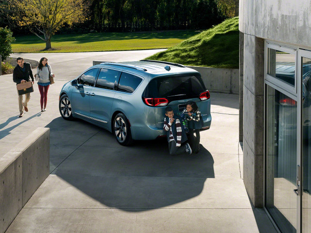 chrysler town and country pic #159766