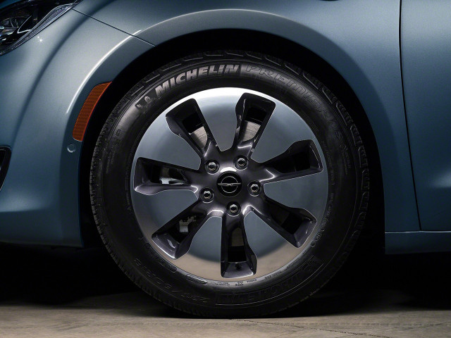 chrysler town and country pic #159776