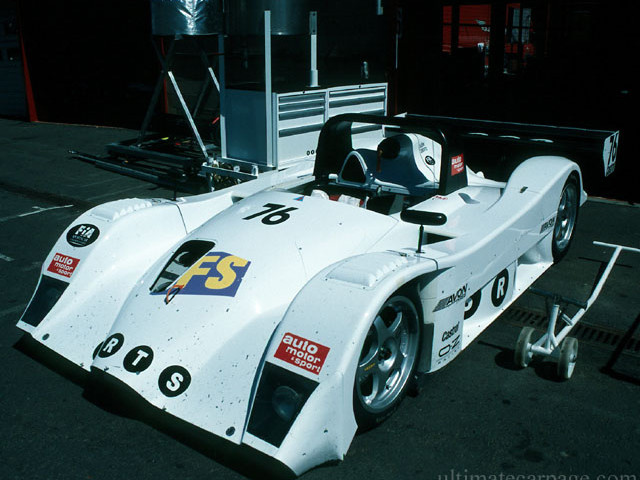 lola b2k/40 pic #17819