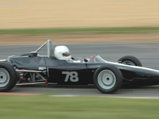 Lola T202