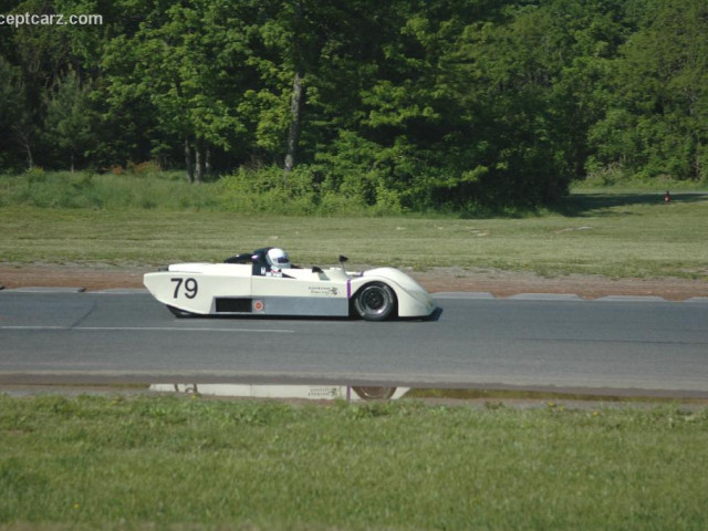 lola t590 pic #23893