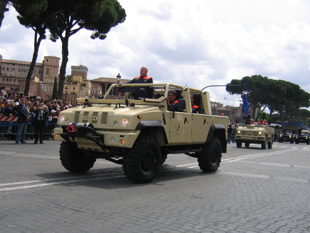 iveco lmv pic #55588