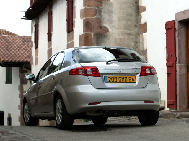 daewoo lacetti cdx pic #15719