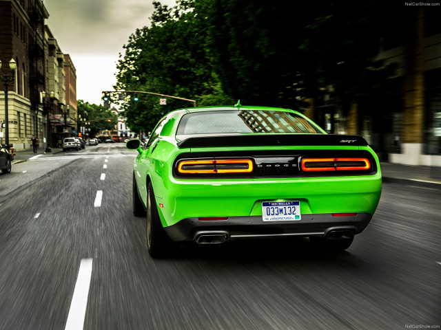 dodge challenger srt hellcat pic #143611