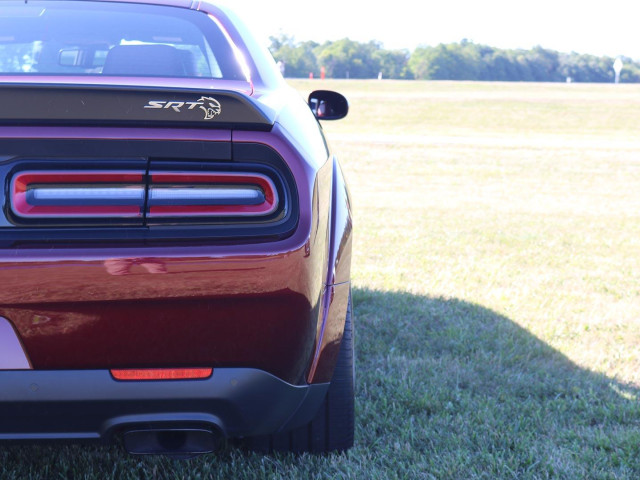 dodge challenger srt hellcat pic #178980