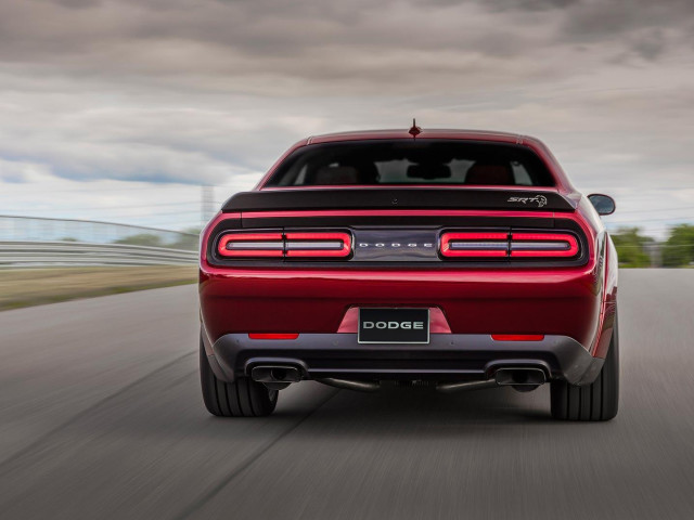 dodge challenger srt hellcat pic #178989