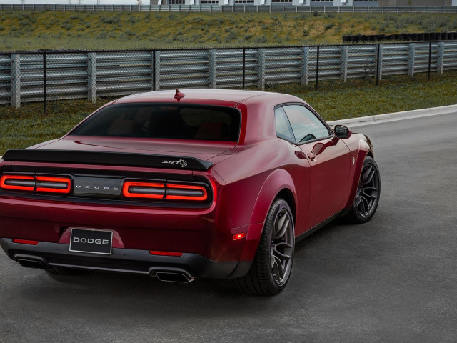 dodge challenger srt hellcat pic #178998