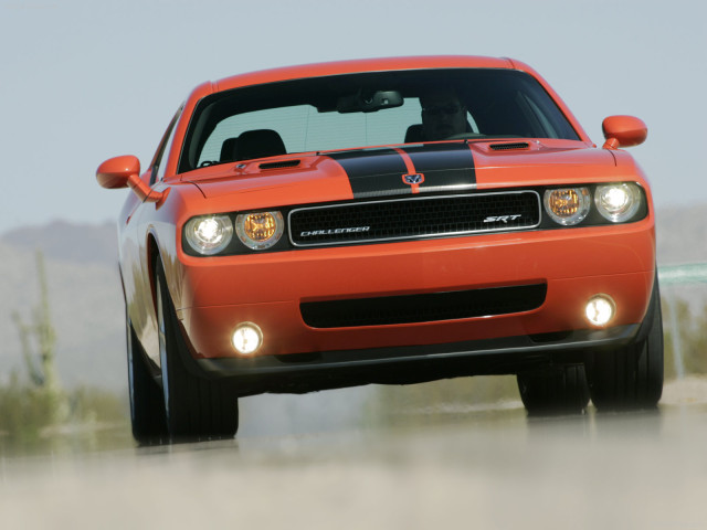 dodge challenger srt8 pic #52096