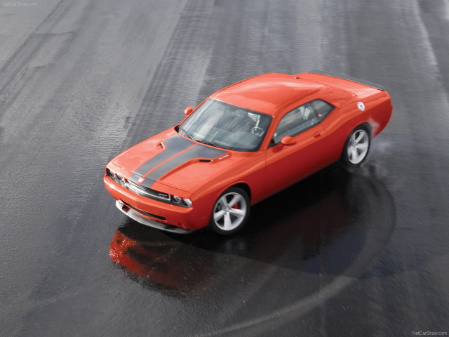 dodge challenger srt8 pic #52104