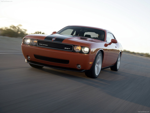 dodge challenger srt8 pic #52107