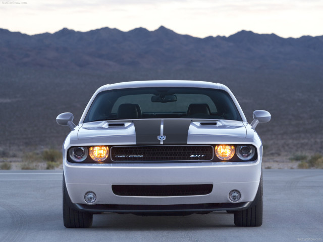 dodge challenger srt8 pic #53584