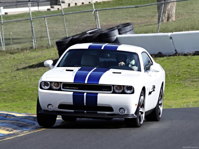 dodge challenger srt8 392 pic #83013