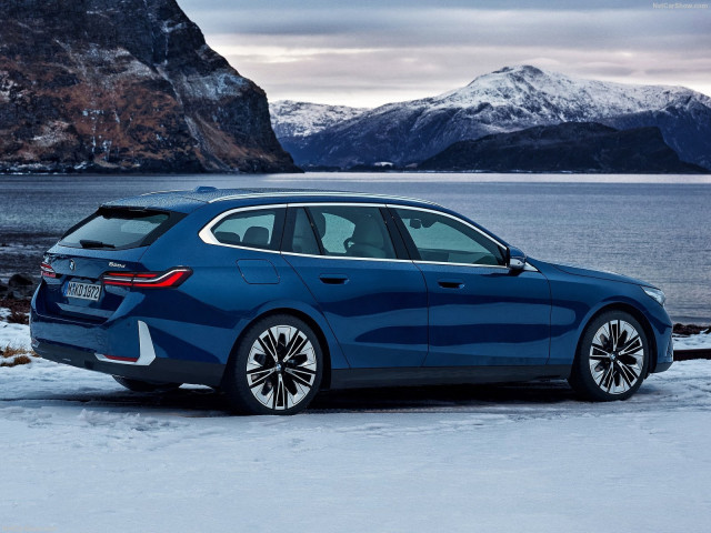 bmw 5-series touring pic #204759