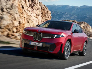 BMW iX4