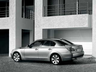 BMW 5-series V (E60/E61)