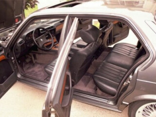 BMW 7-series II (E32)