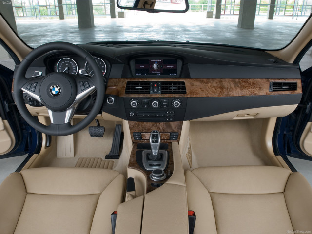 bmw 5-series touring pic #40846