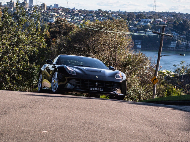 ferrari f12 berlinetta pic #172070