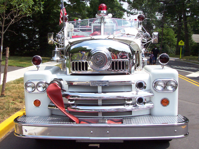 seagrave fire truck pic #6046