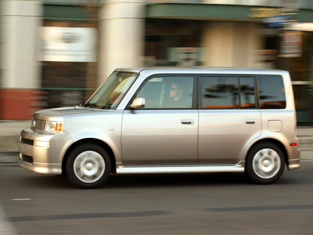 scion xb pic #8193