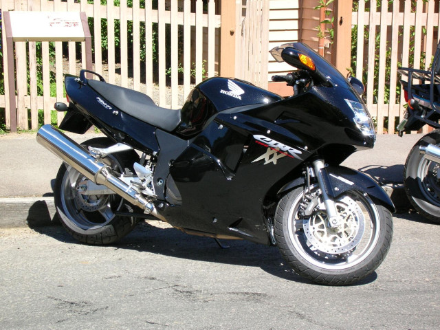 honda cbr 1100xx super blackbird pic #30363